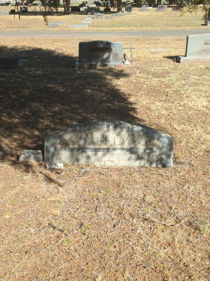 Sam C. Kelly's grave. Photo 1