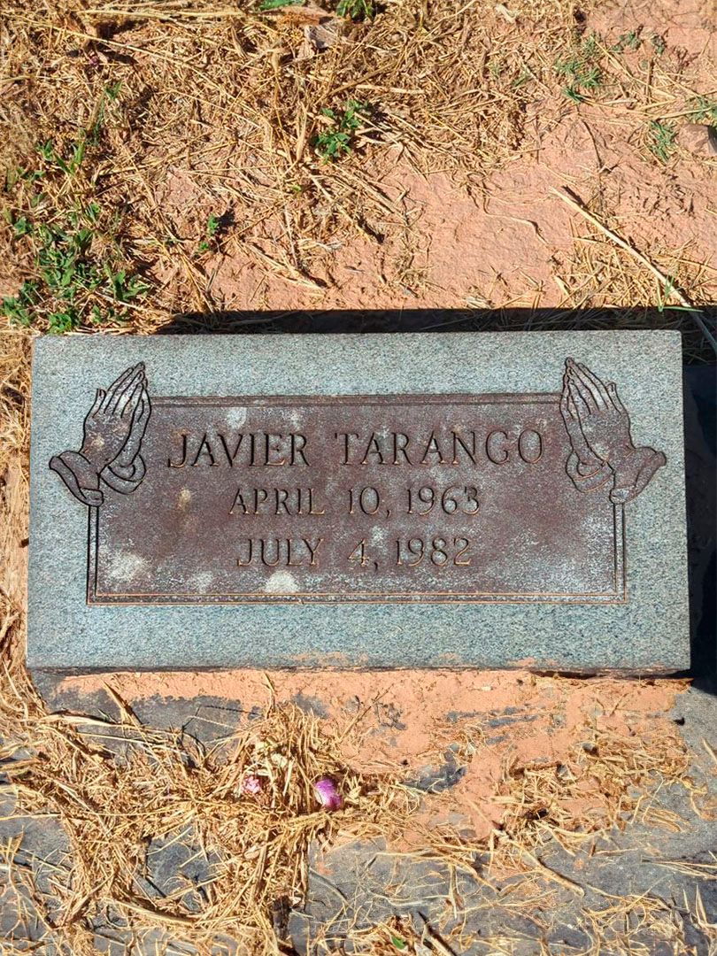 Javier Tarango's grave. Photo 1