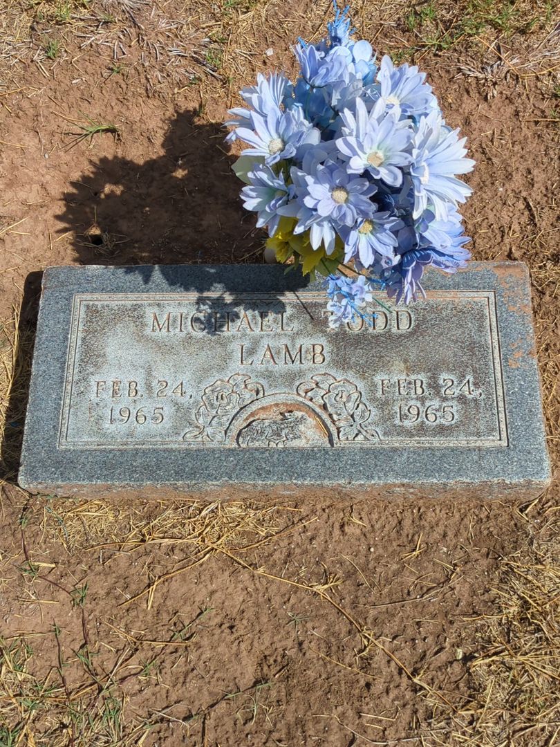Michael Todd Lamb's grave. Photo 1