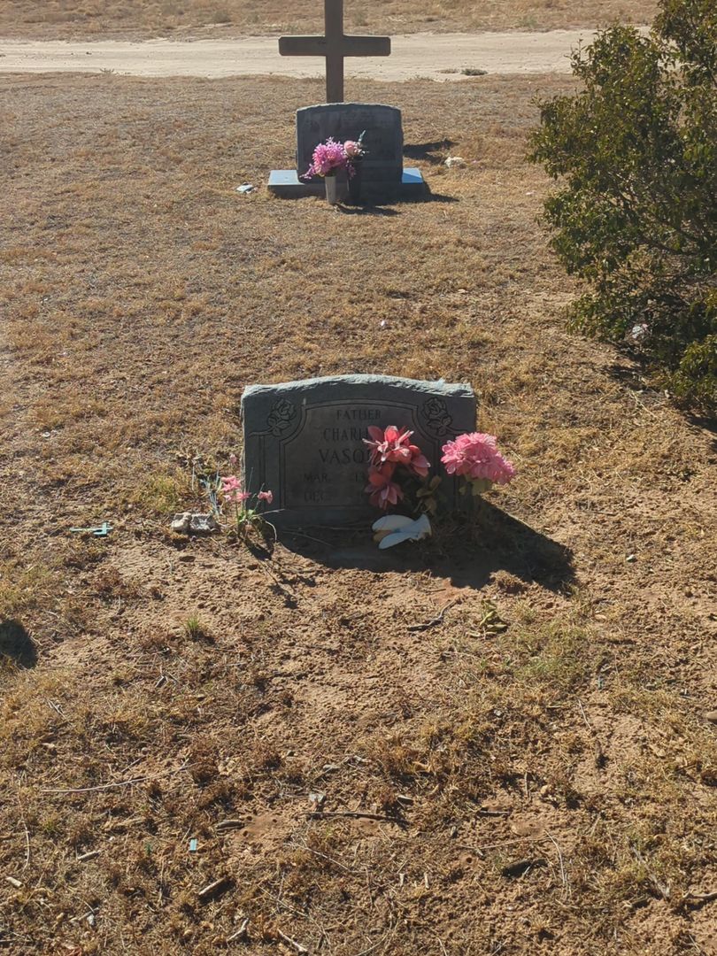 Charlie R. Vasquez's grave. Photo 1