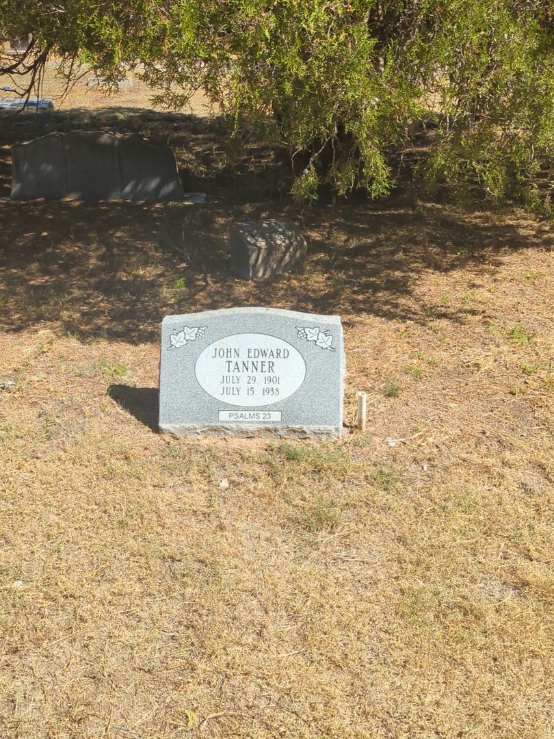 John Edward Tanner's grave. Photo 1
