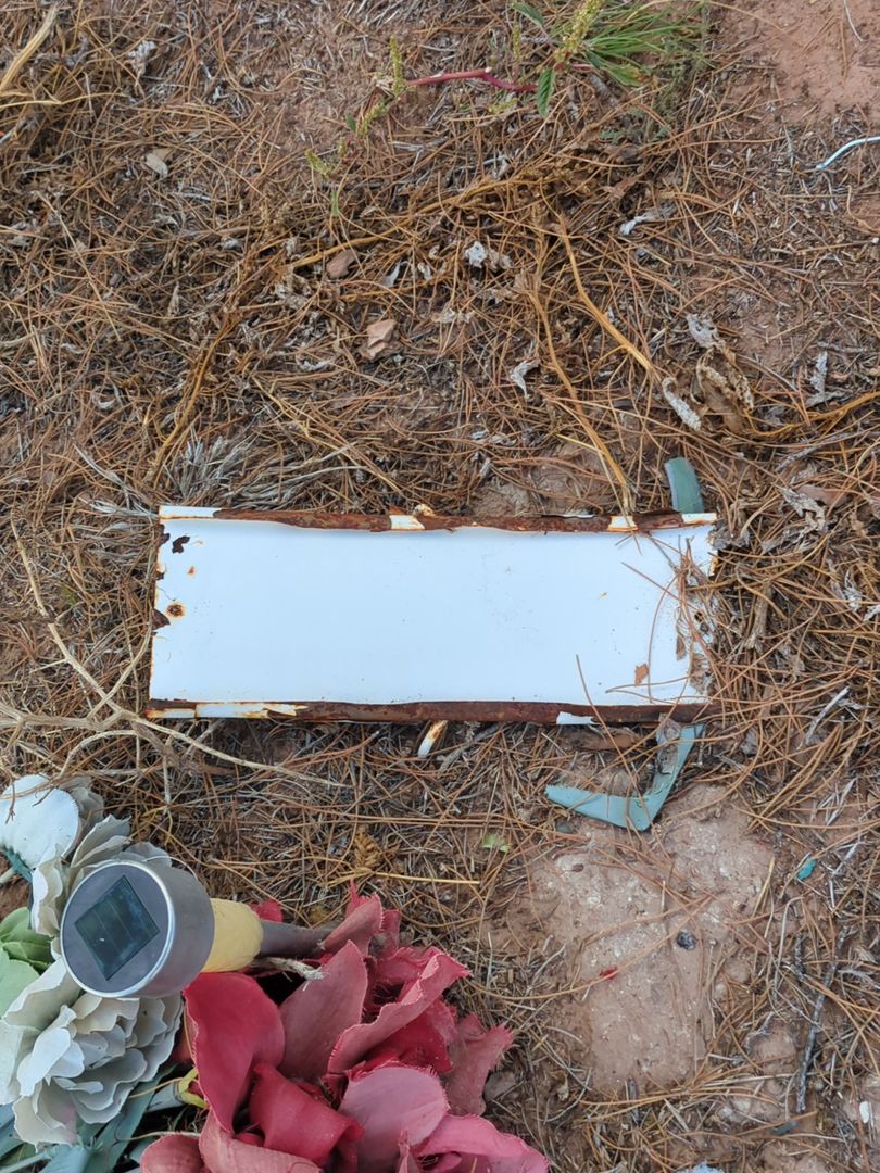 Wanda Ruth Sabala's grave. Photo 1