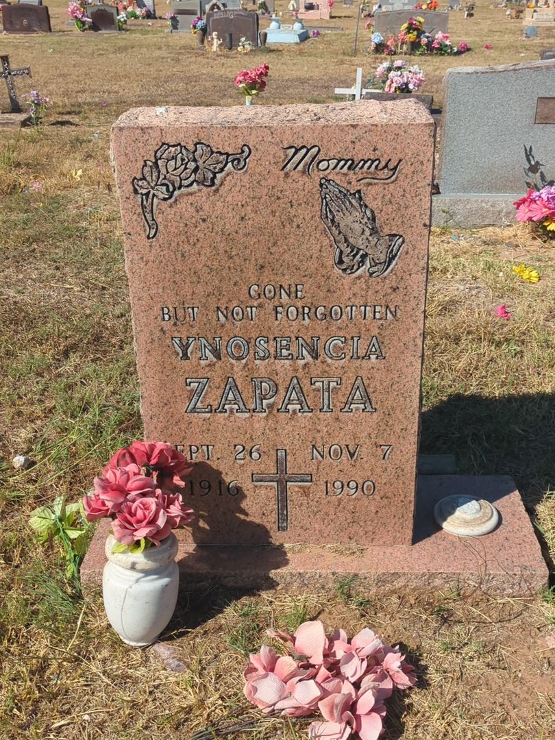 Ynosencia Zapata's grave. Photo 1