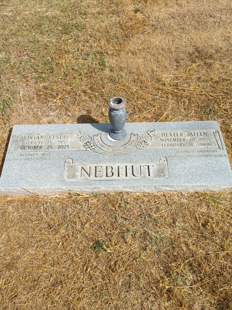 Dexter Allen Nebhut's grave. Photo 1