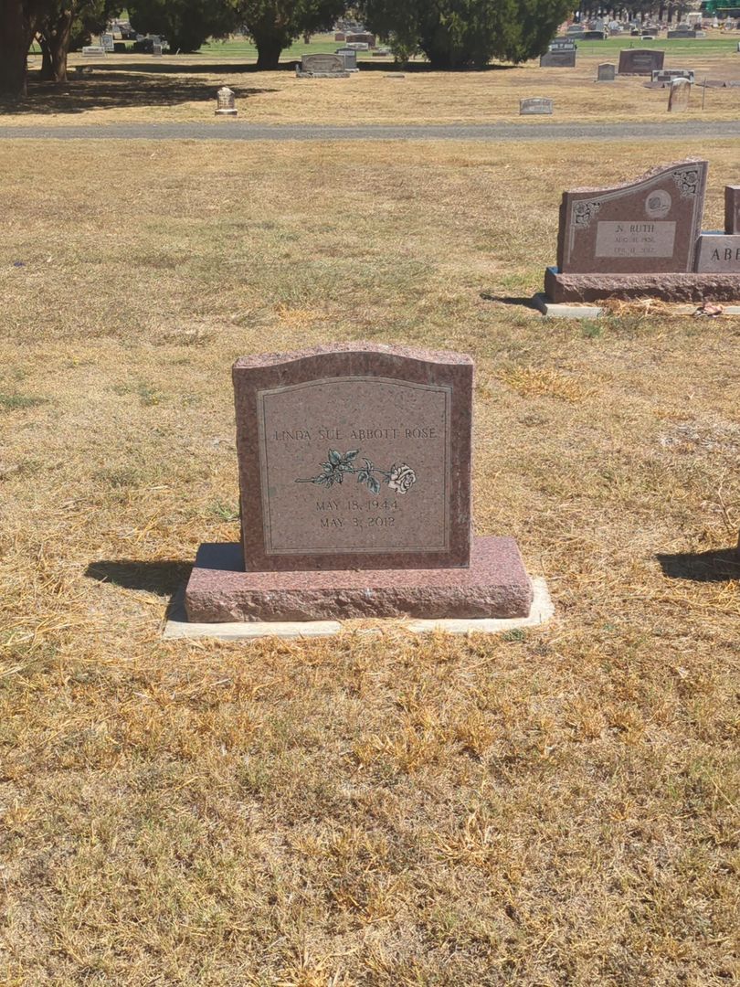 Linda Sue Abbott Rose's grave. Photo 1