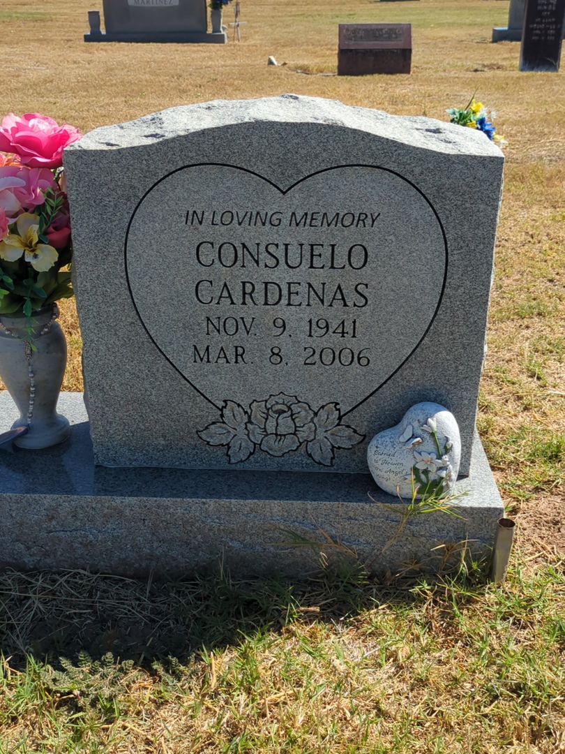 Consuelo Aguirre Cardenas's grave. Photo 1