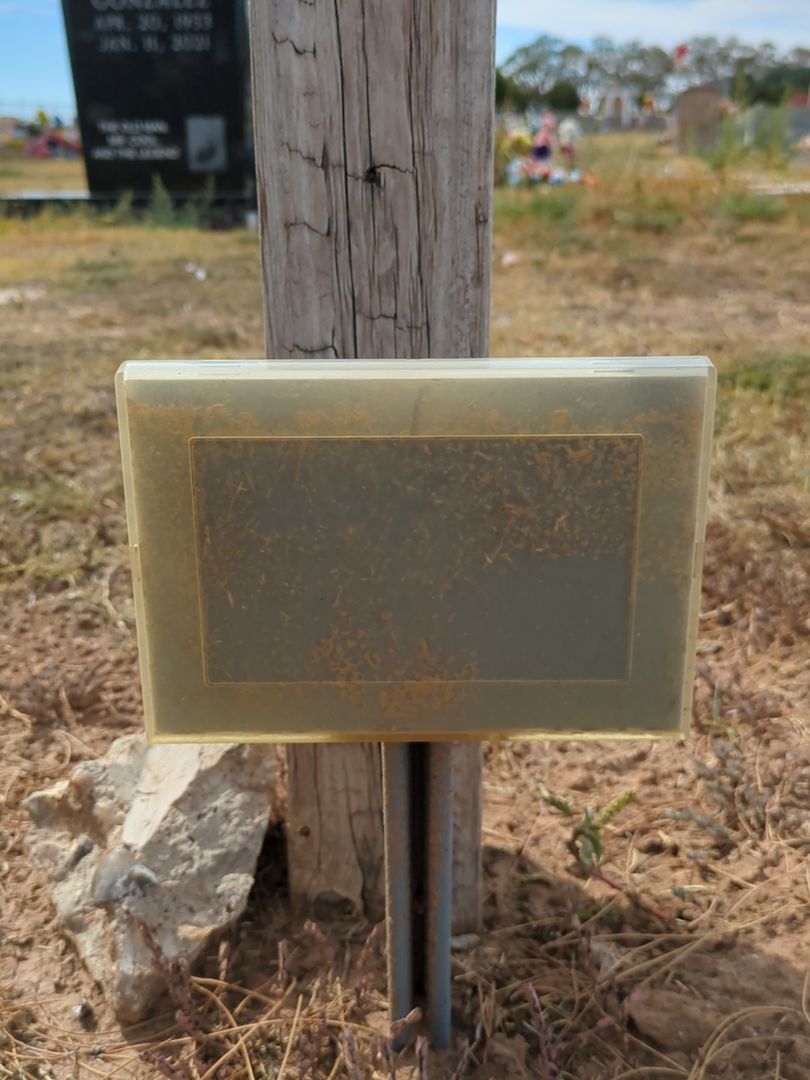 Yondon Jerod Dancer's grave. Photo 1