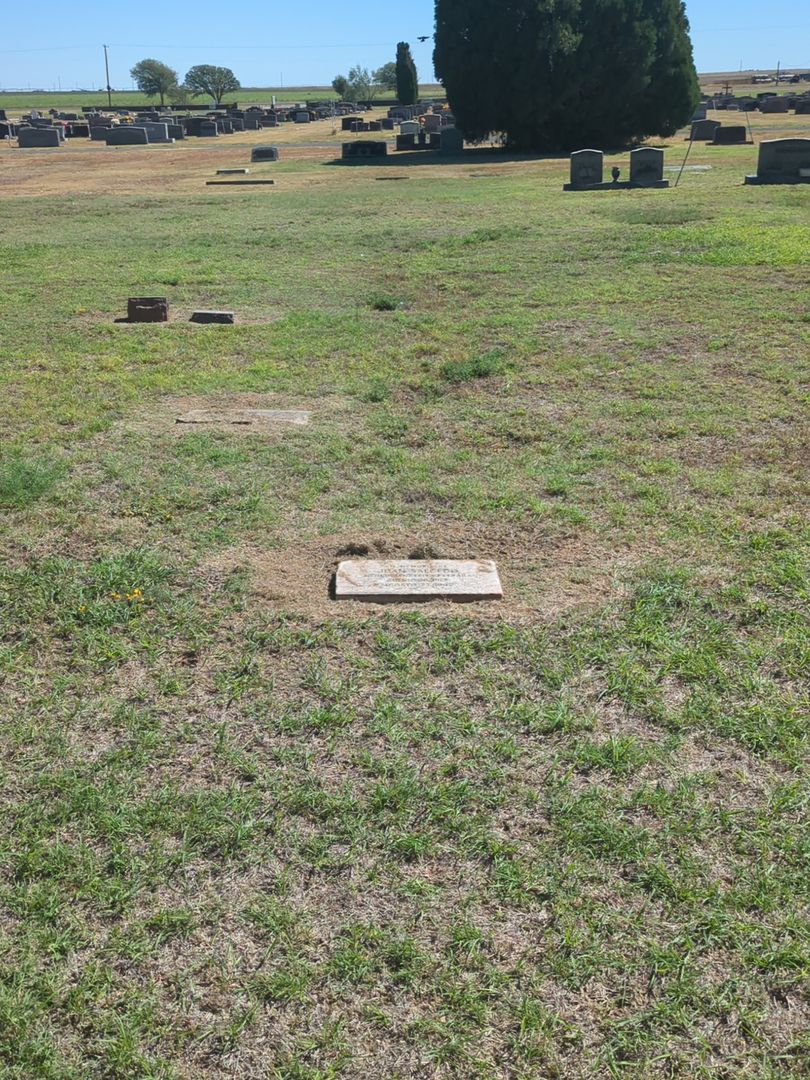 Juan Salcedo's grave. Photo 1