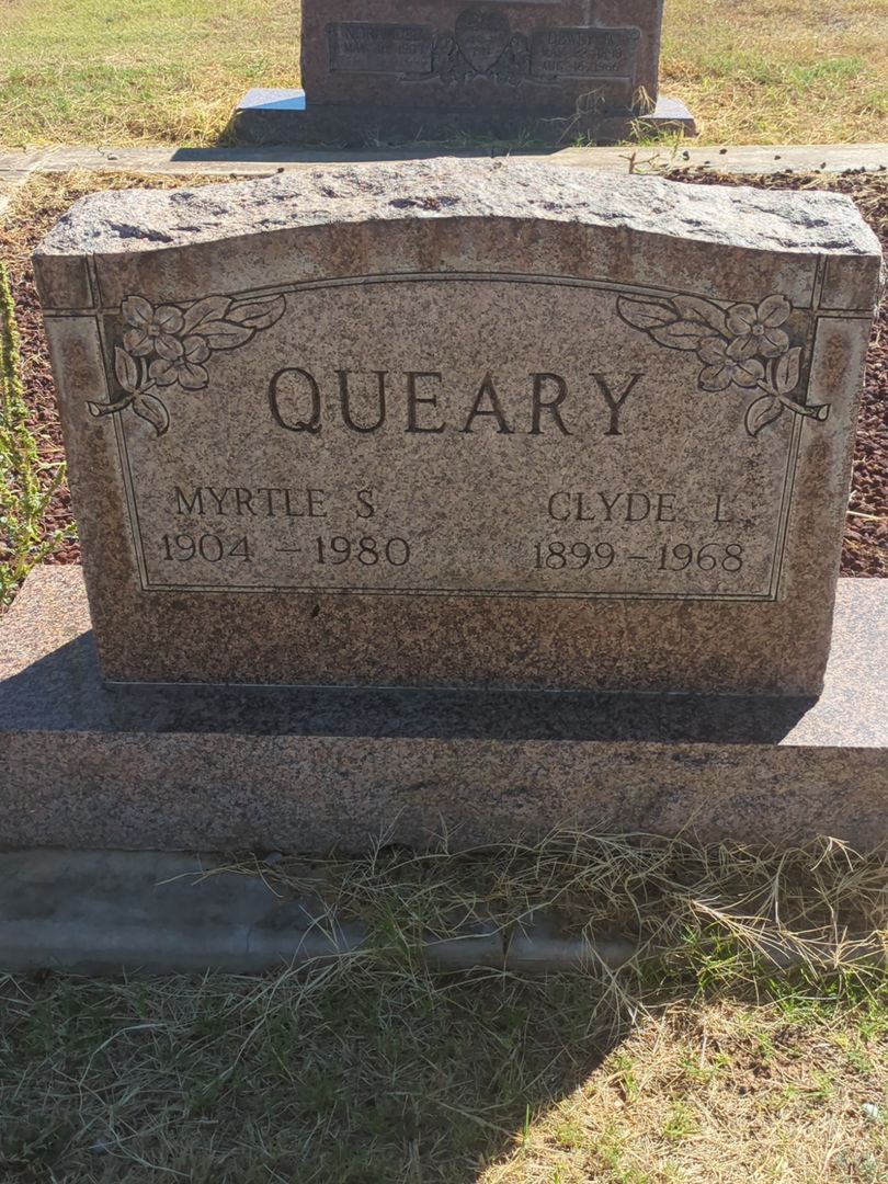 Clyde L. Queary's grave. Photo 1